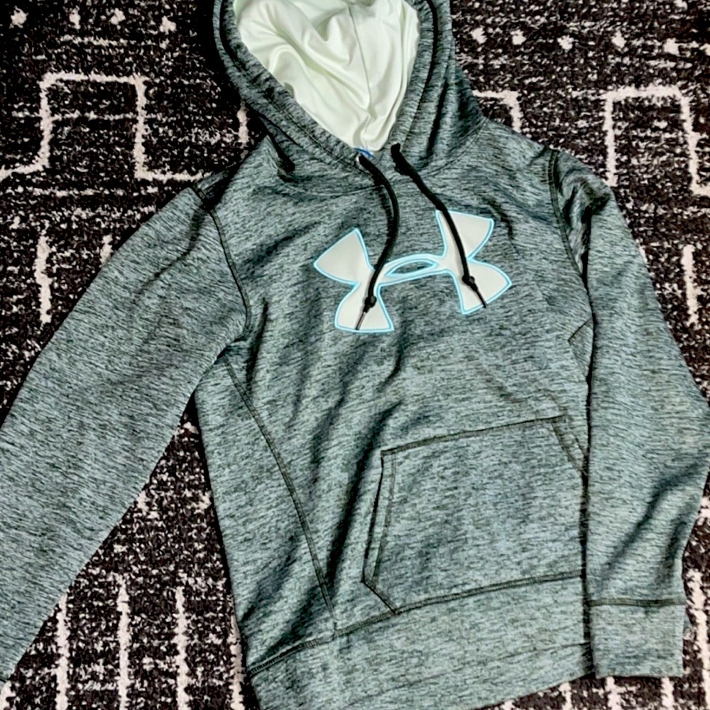 Underarmour hoodie